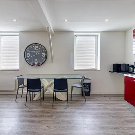 Le - Appt Pour 2 En Plein Coeur De Appartement Calais